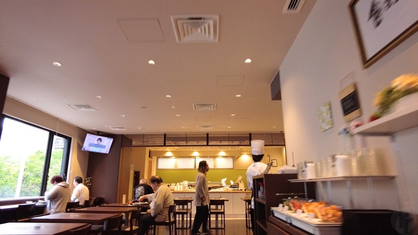 朝食会場の雰囲気