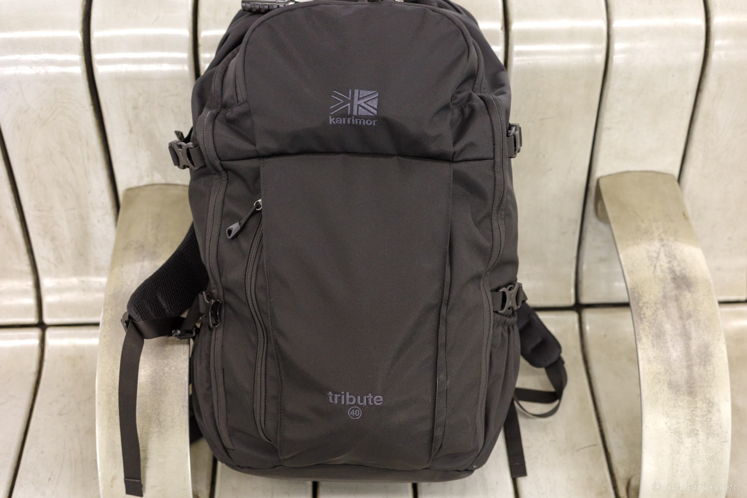 今回は新たに購入したトリビュート40をメインバッグとして活用