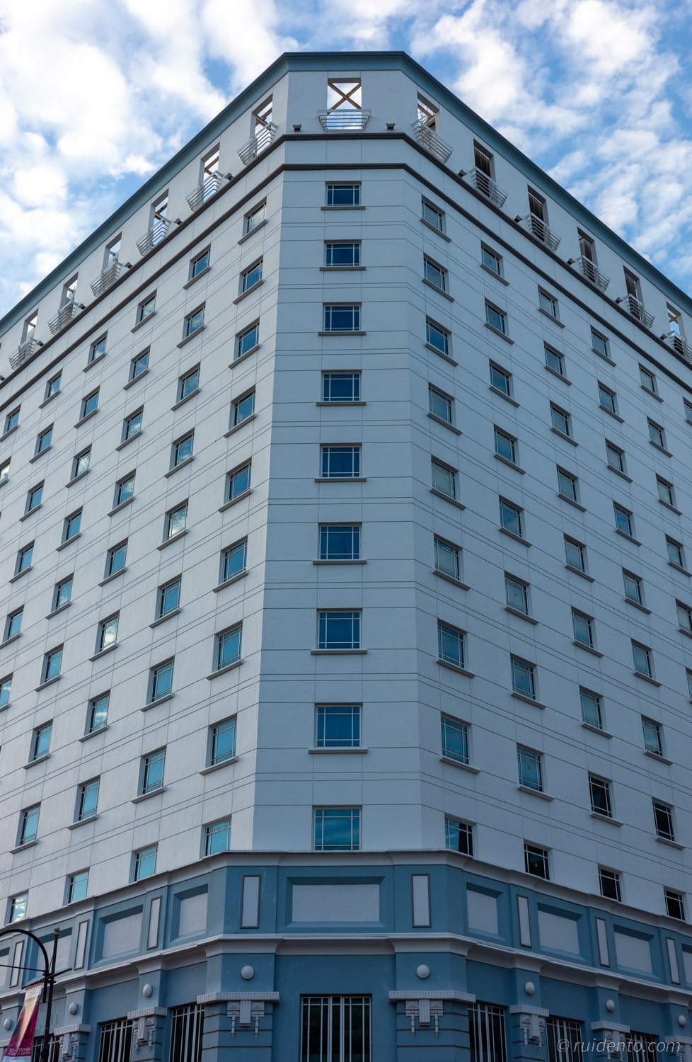 圧倒される建物ばかり。