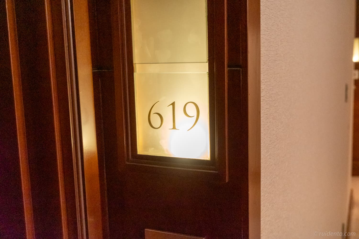 619