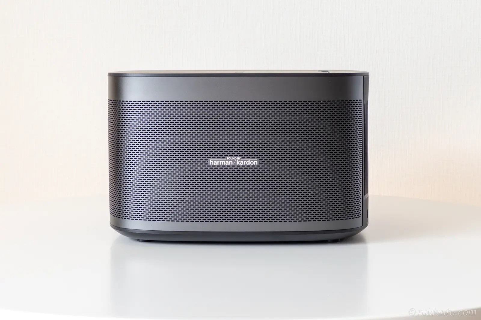 XGIMI HORIZON Pro 4Kの側面
