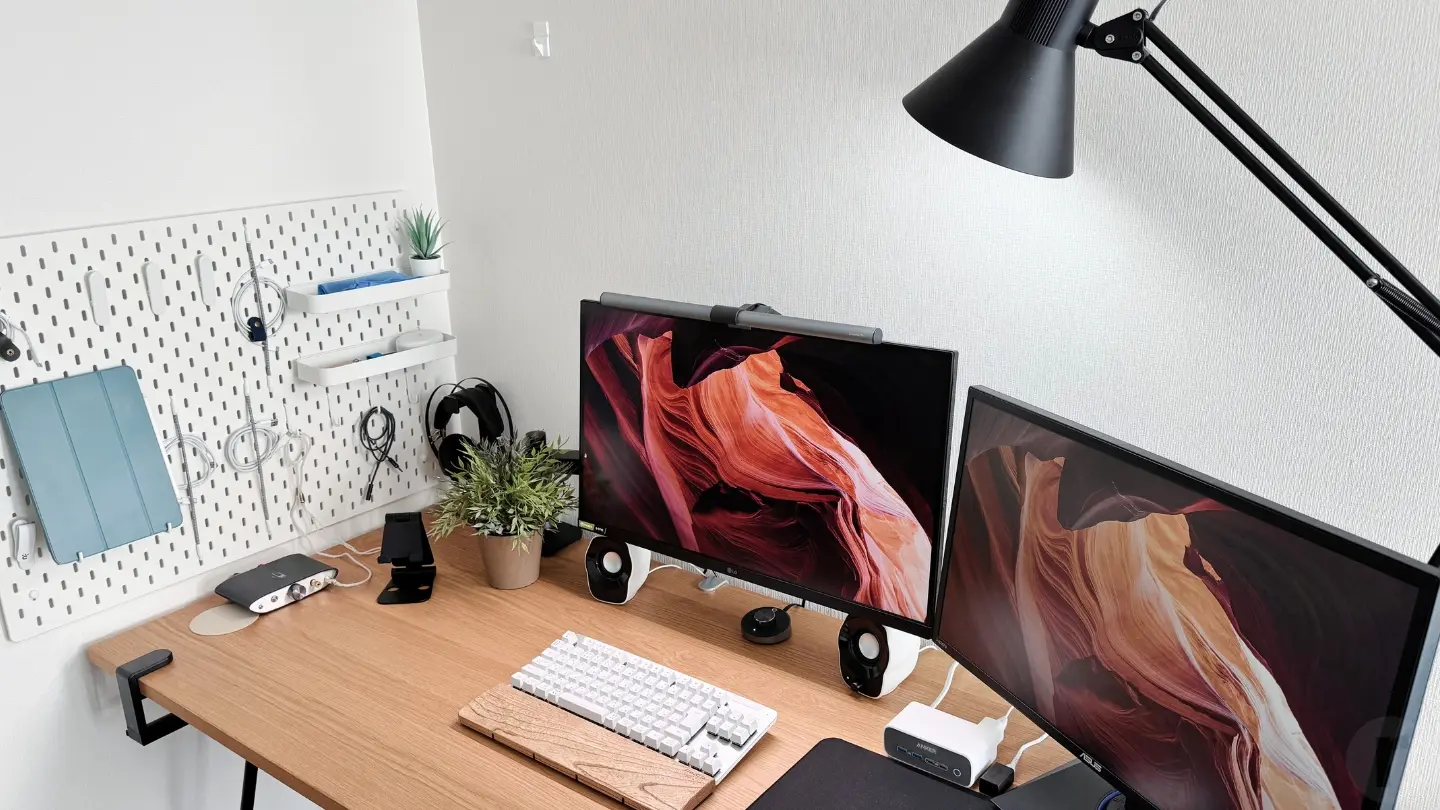 desk