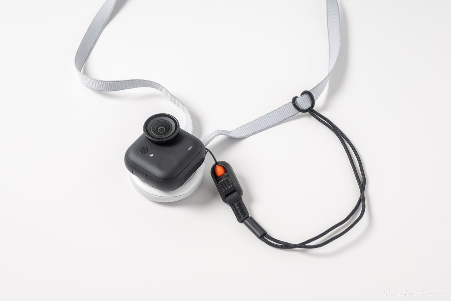 付属のクイックリリース安全コード