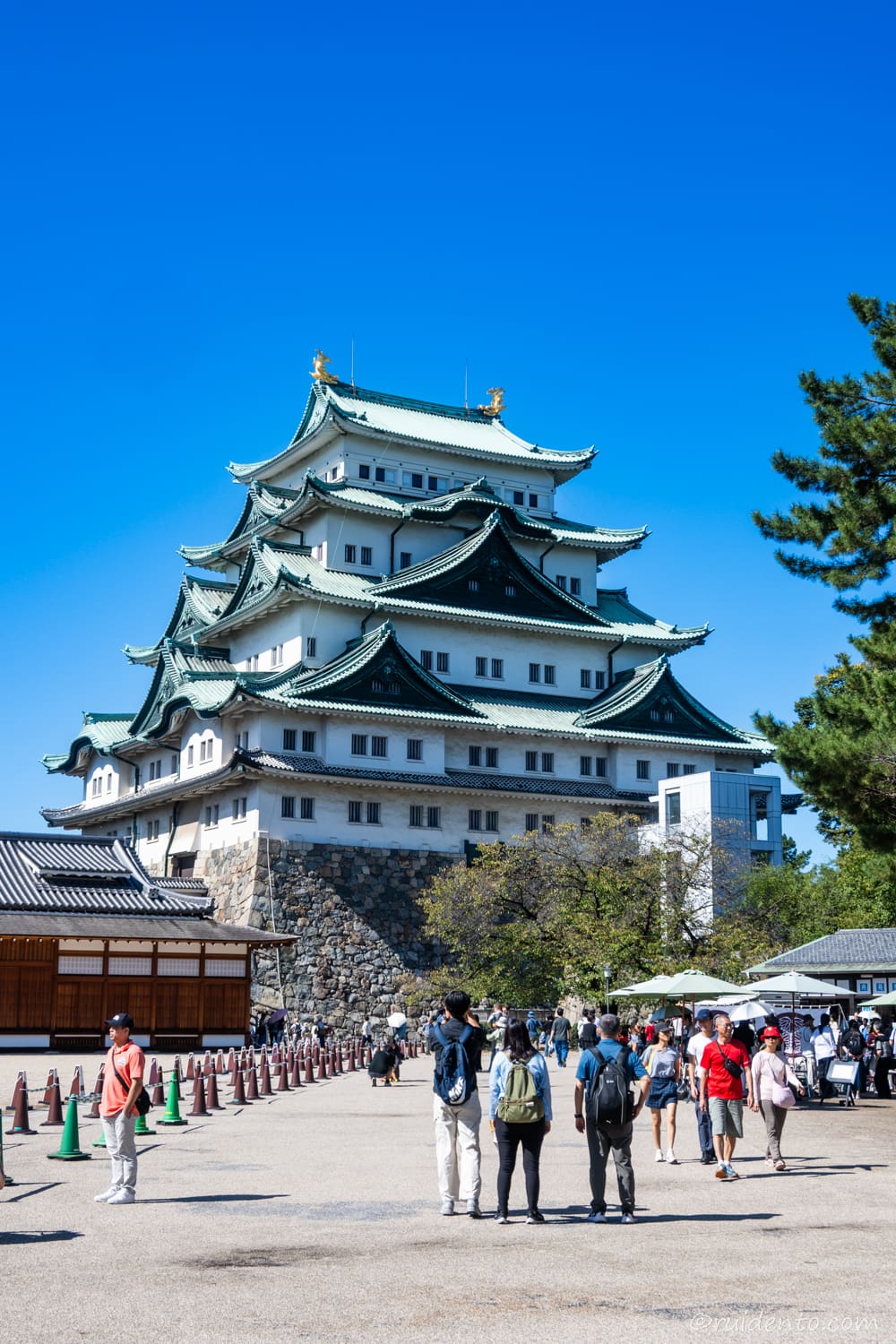 名古屋城　縦構図