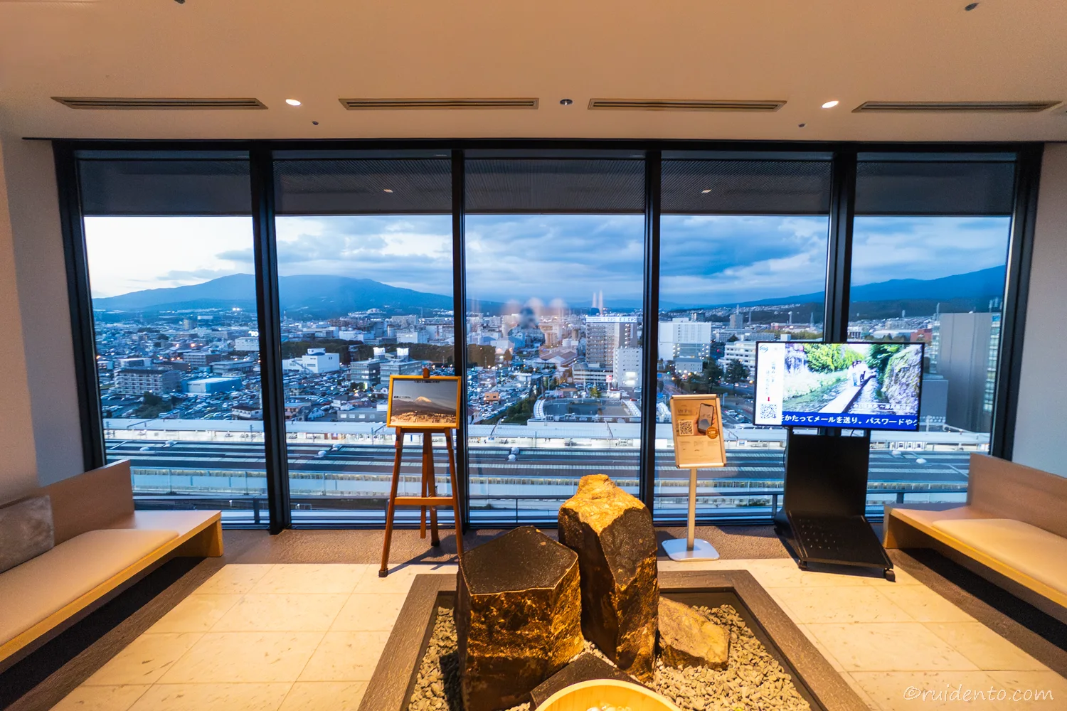 温浴施設のロビー