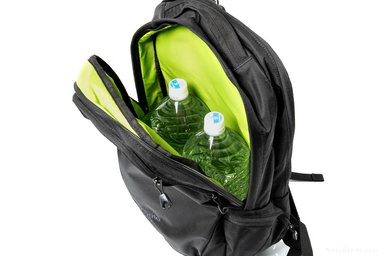 2Lのペットボトルは2本まで