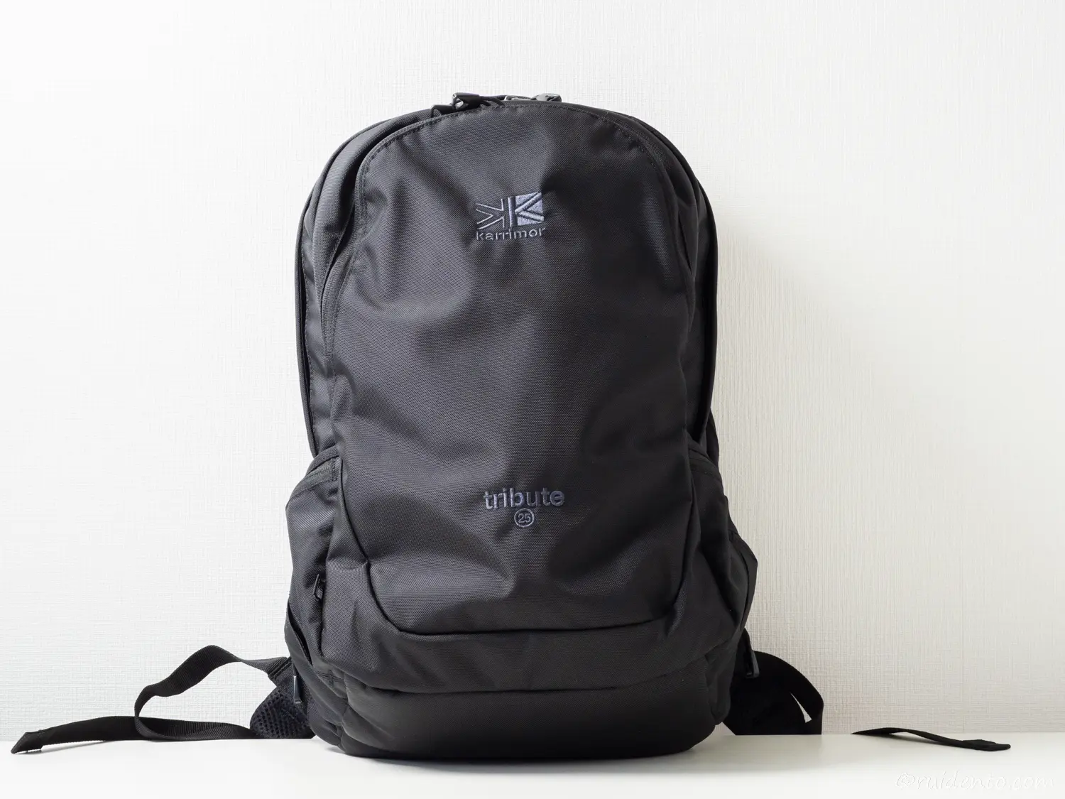 豊富な収納部とコンパクトな外観デザイン