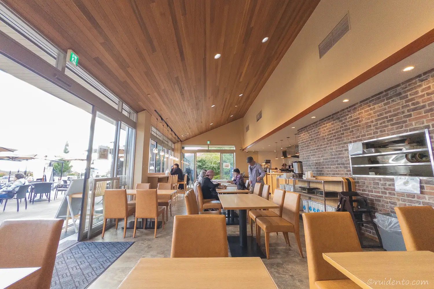 森のキッチンの店内