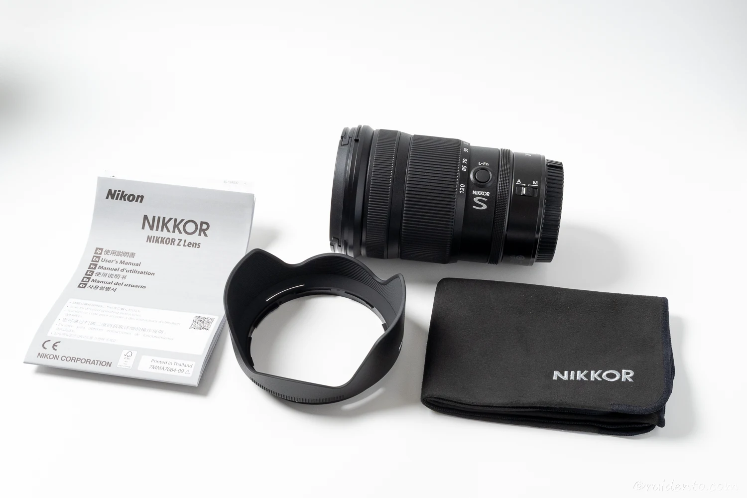 NIKKOR Z 24-120mm f/4 S パッケージ内容