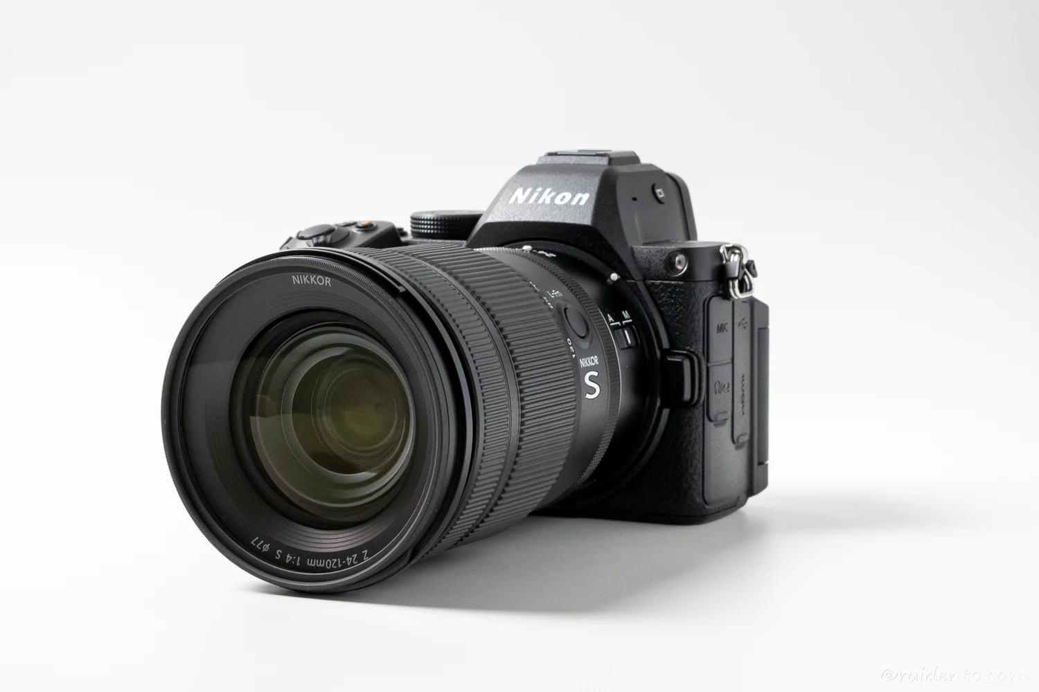 ニコンのフルサイズミラーレス一眼カメラを選んだ理由