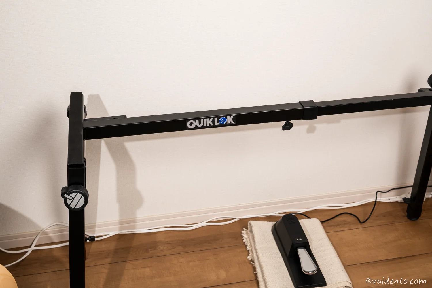 電子ピアノにキーボードスタンド QUIK LOK WS421を導入したら