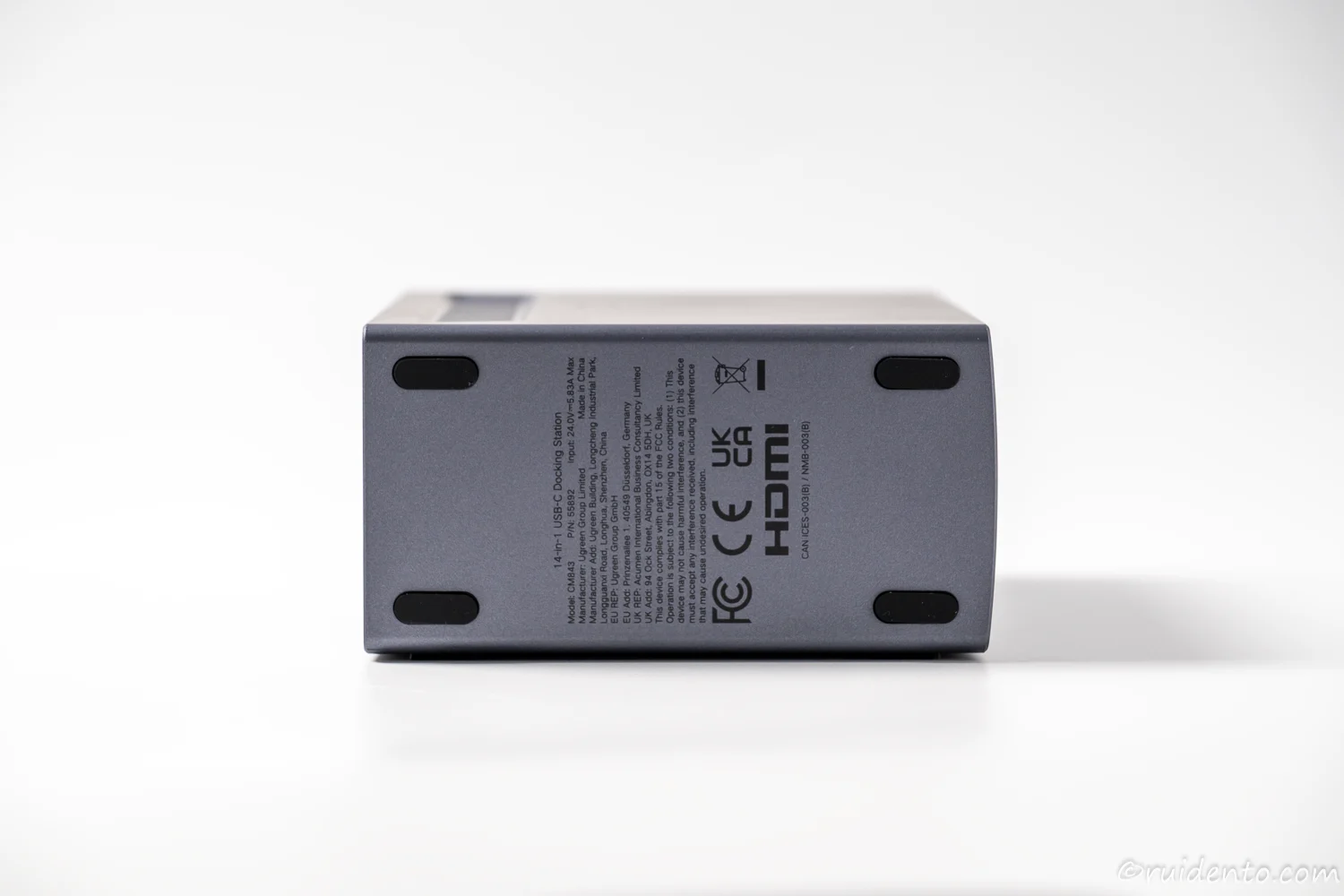 縦置きのゴム足