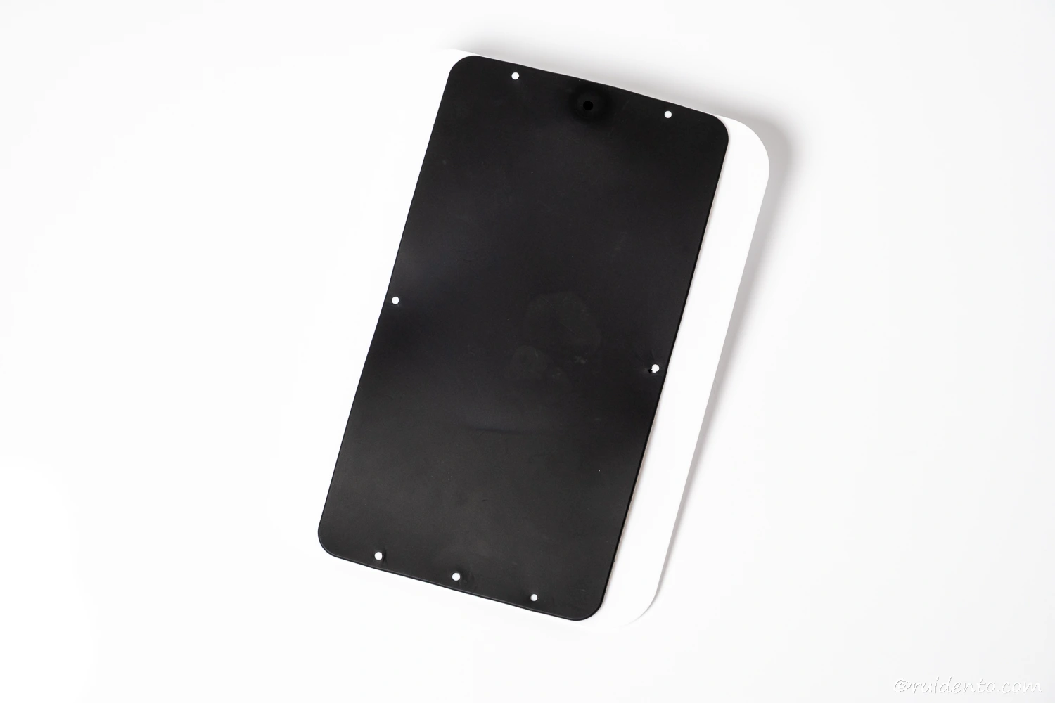 導電性シリコンと電極板を組み合わせた様子