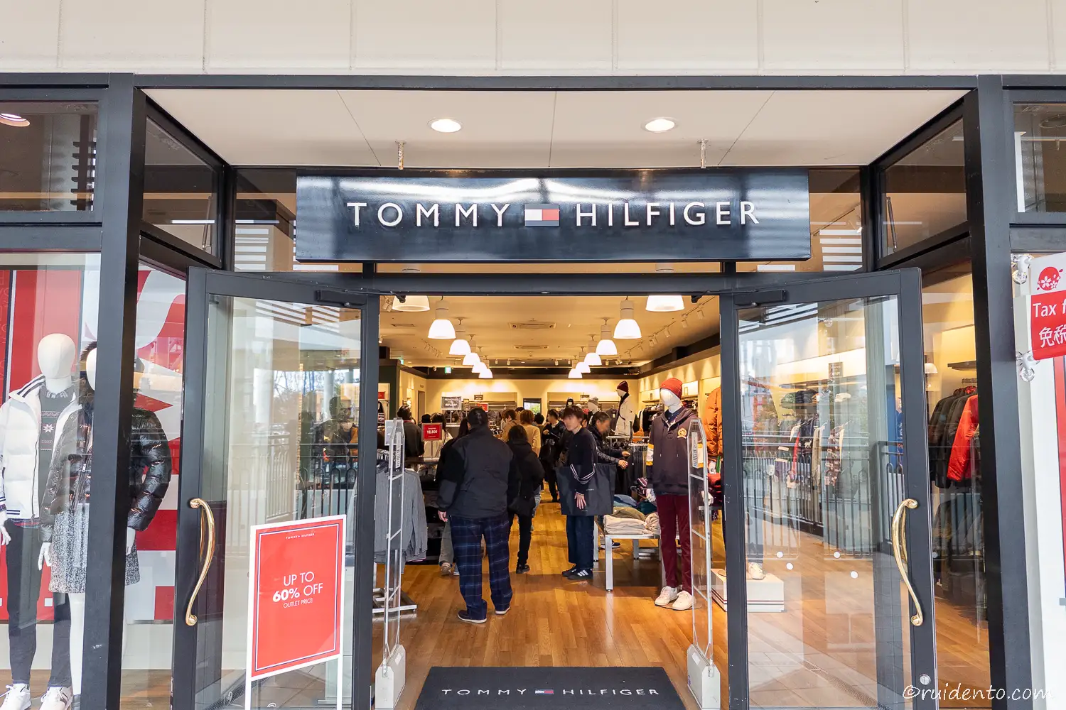 トミーヒルフィガー