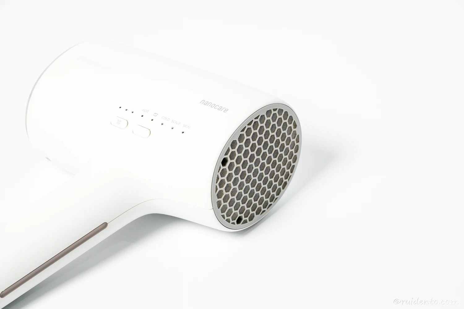 背面の吸気口,EH-NA0J