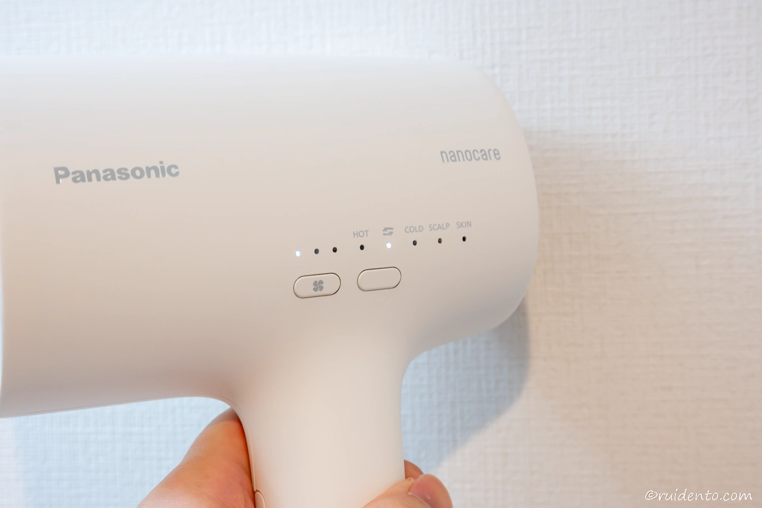 温度が控えめで髪へのダメージが気になりにくい,EH-NA0J,