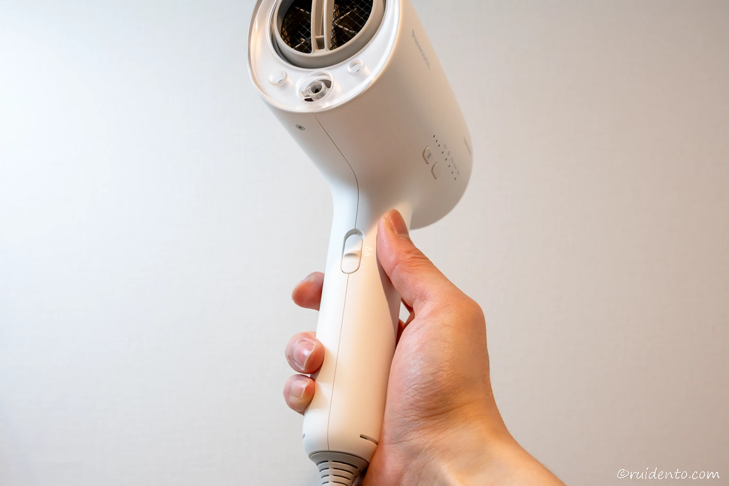 折りたたみ構造をなくした,EH-NA0J,