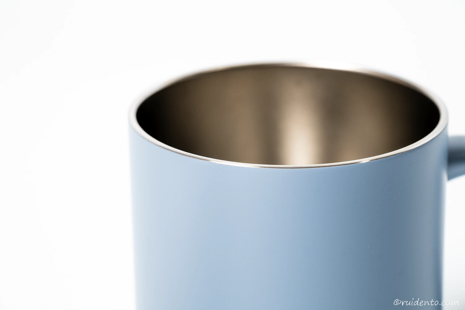 温度を感じる口当たりの良い飲み口