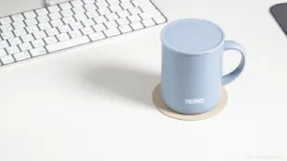 サーモスの蓋付き真空断熱マグカップが、地味な悩みを全部解決してくれた