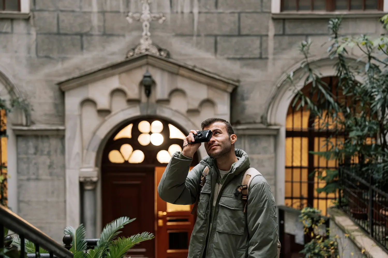 現状は写真をメインに、動画を補助として考えている