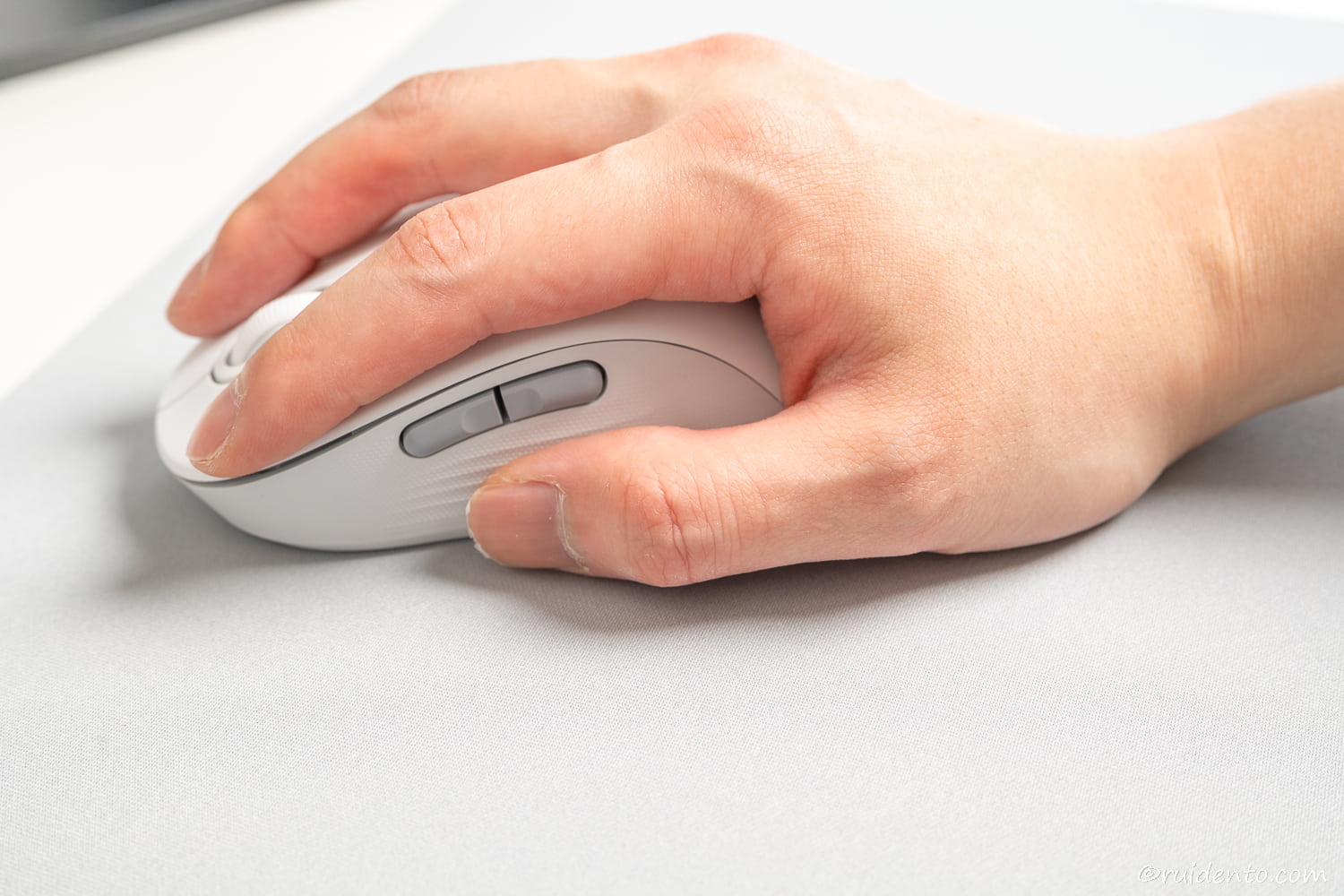 側面のすべり止め加工が心地よい