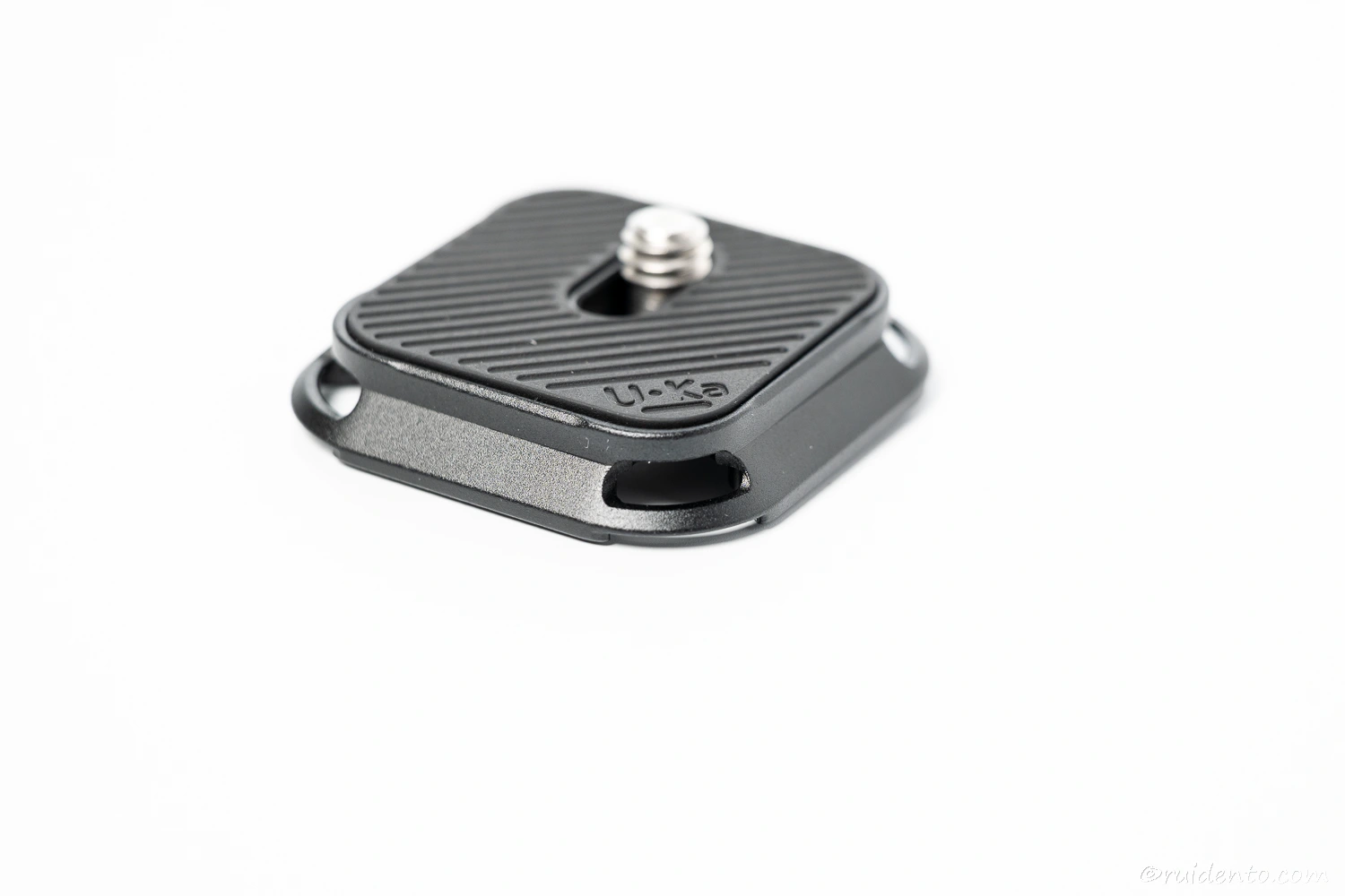 ストラップホール