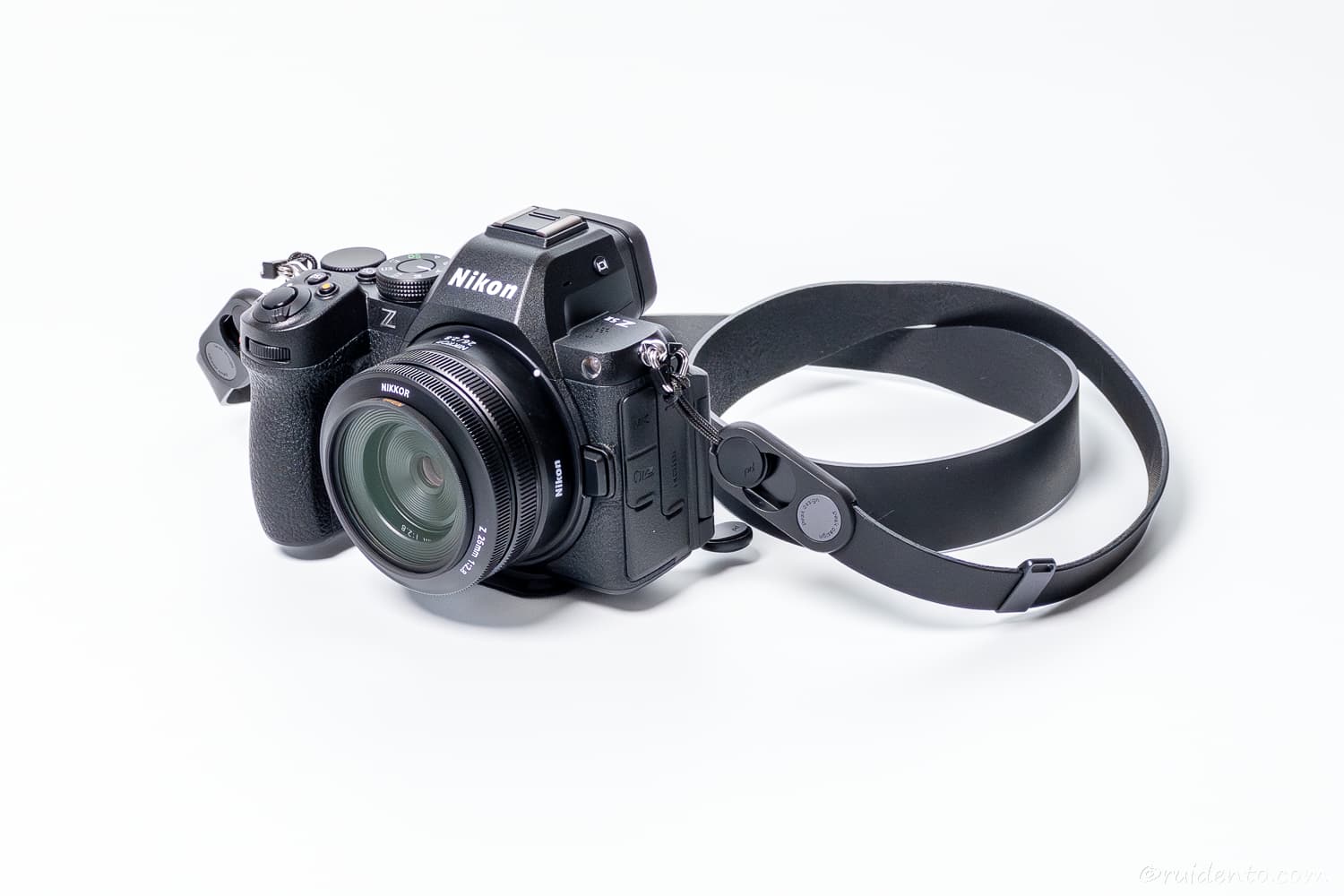 レザーの質感も高くてブラックで統一されたカラーリング